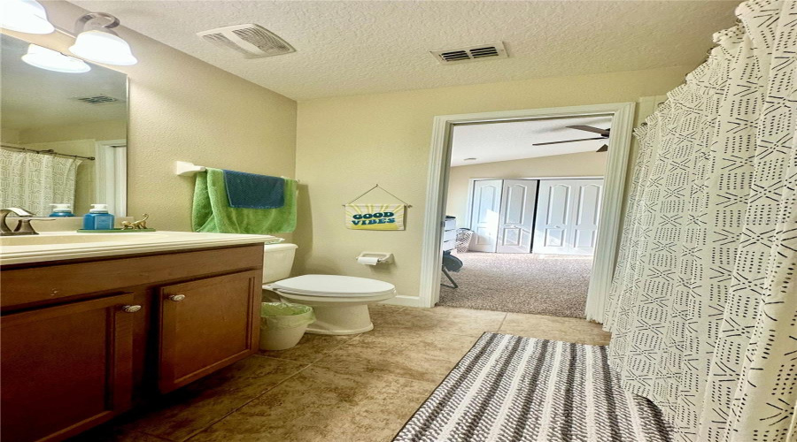Davenport, Florida 33837, 4 Bedrooms Bedrooms, ,3 Bathroomsbathrooms,Residential,For Sale,Lake Side,Mfro6307860