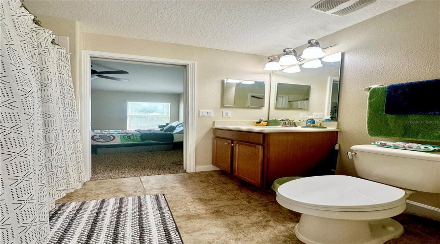Davenport, Florida 33837, 4 Bedrooms Bedrooms, ,3 Bathroomsbathrooms,Residential,For Sale,Lake Side,Mfro6307860