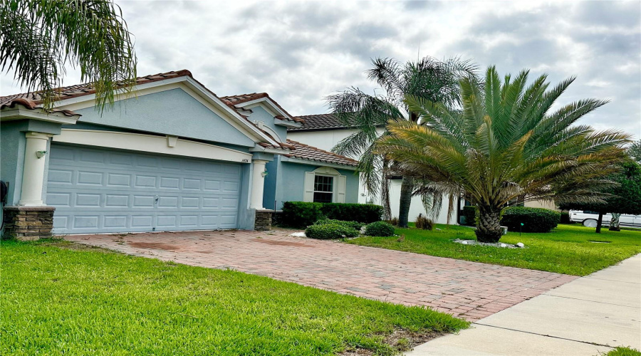 Davenport, Florida 33837, 4 Bedrooms Bedrooms, ,3 Bathroomsbathrooms,Residential,For Sale,Lake Side,Mfro6307860