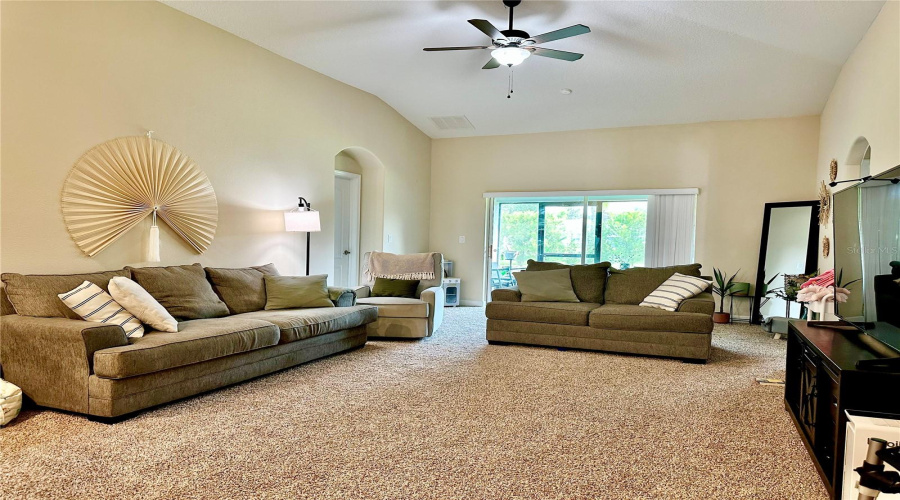 Davenport, Florida 33837, 4 Bedrooms Bedrooms, ,3 Bathroomsbathrooms,Residential,For Sale,Lake Side,Mfro6307860