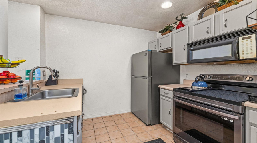 Kissimmee, Florida 34746, 3 Bedrooms Bedrooms, ,2 Bathroomsbathrooms,Residential,For Sale,Lodi,Mfrs5127286