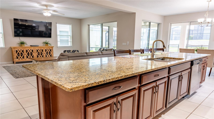 KISSIMMEE, Florida 34747, 6 Bedrooms Bedrooms, ,4 BathroomsBathrooms,Residential,For Sale,SANDY PARK,0,MFRO6312506