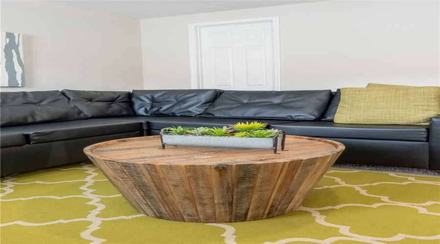 KISSIMMEE, Florida 34747, 6 Bedrooms Bedrooms, ,4 BathroomsBathrooms,Residential,For Sale,SANDY PARK,0,MFRO6312506