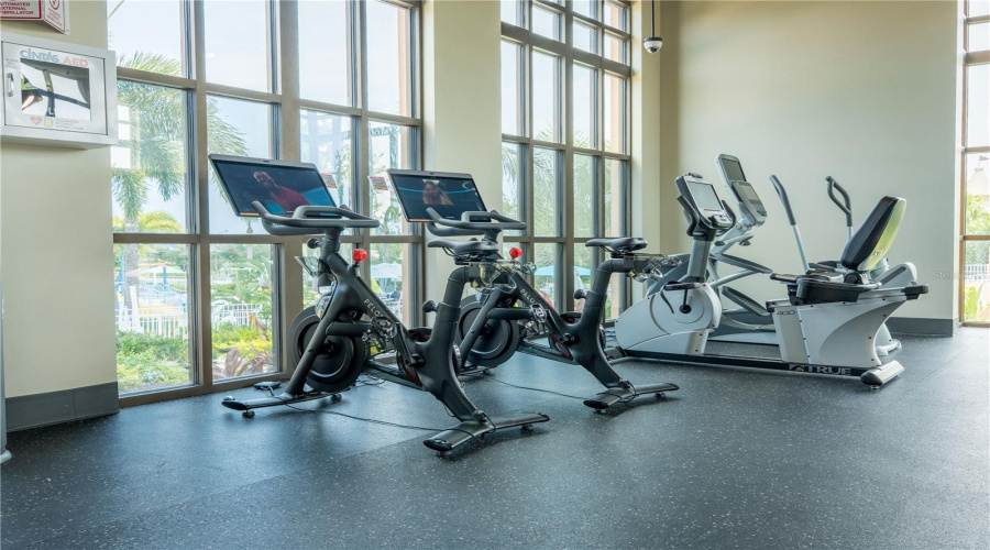 KISSIMMEE, Florida 34747, 6 Bedrooms Bedrooms, ,4 BathroomsBathrooms,Residential,For Sale,SANDY PARK,0,MFRO6312506