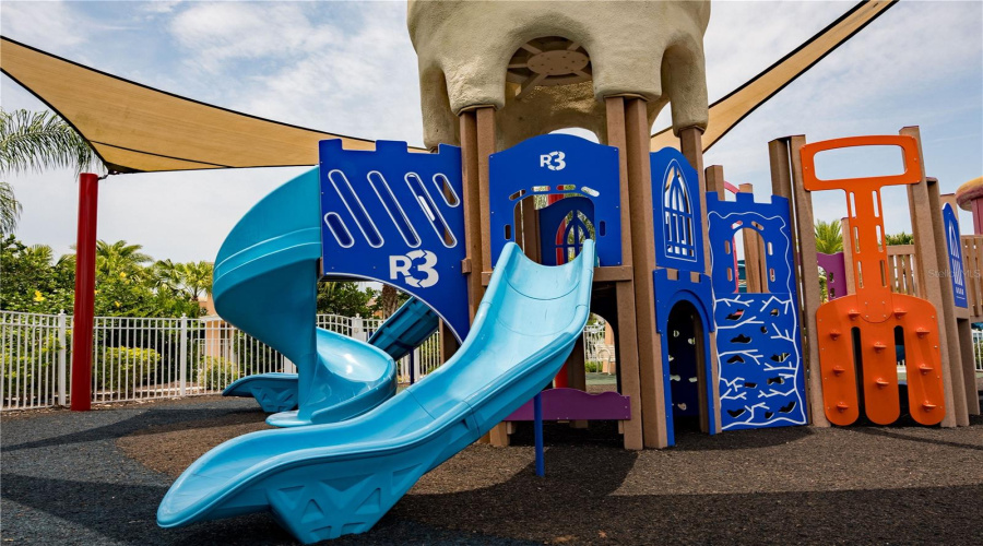 KISSIMMEE, Florida 34747, 6 Bedrooms Bedrooms, ,4 BathroomsBathrooms,Residential,For Sale,SANDY PARK,0,MFRO6312506