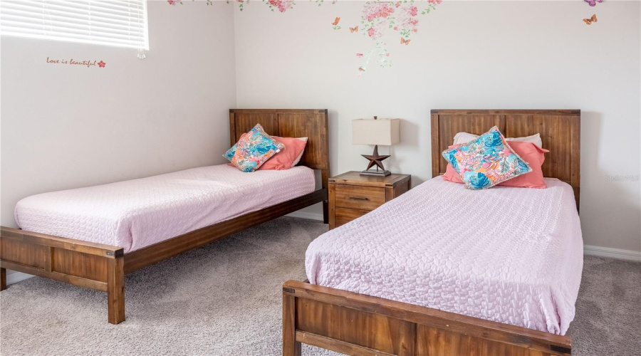 KISSIMMEE, Florida 34747, 6 Bedrooms Bedrooms, ,4 BathroomsBathrooms,Residential,For Sale,SANDY PARK,0,MFRO6312506