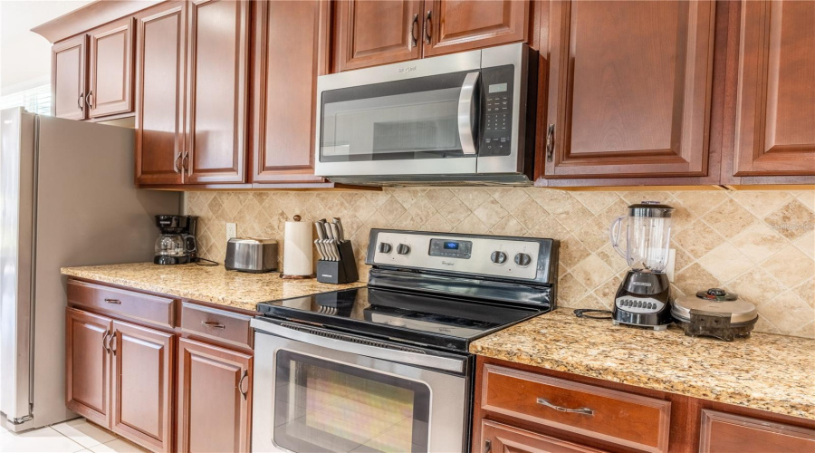 KISSIMMEE, Florida 34747, 6 Bedrooms Bedrooms, ,4 BathroomsBathrooms,Residential,For Sale,SANDY PARK,0,MFRO6312506