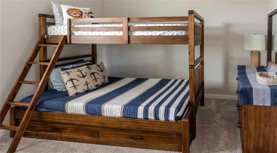 KISSIMMEE, Florida 34747, 6 Bedrooms Bedrooms, ,4 BathroomsBathrooms,Residential,For Sale,SANDY PARK,0,MFRO6312506