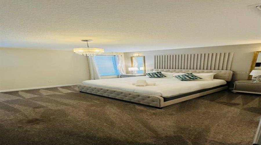 Davenport, Florida 33896, 6 Bedrooms Bedrooms, ,5 Bathroomsbathrooms,Residential,For Sale,Drop Shot,Mfro6312521