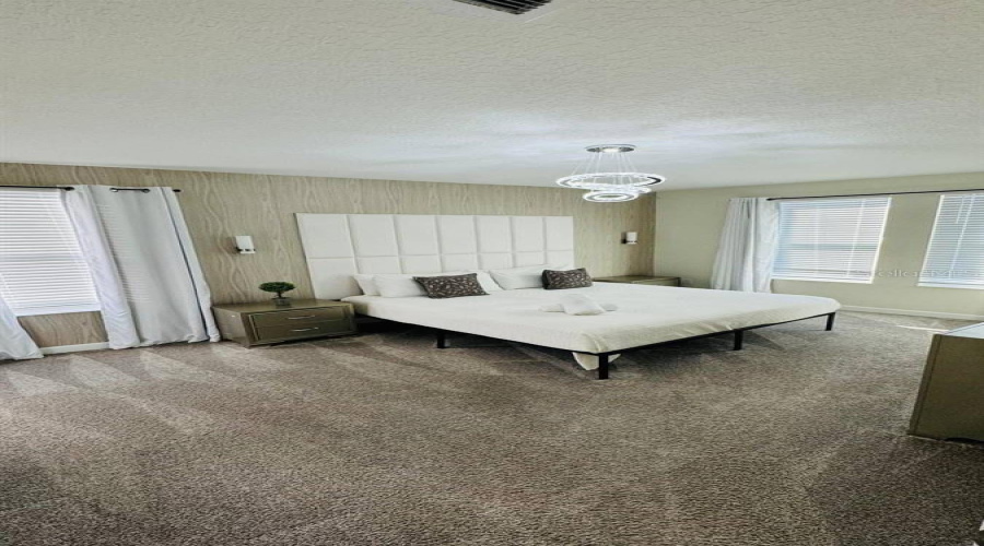 Davenport, Florida 33896, 6 Bedrooms Bedrooms, ,5 Bathroomsbathrooms,Residential,For Sale,Drop Shot,Mfro6312521