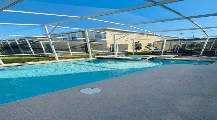 Davenport, Florida 33896, 6 Bedrooms Bedrooms, ,5 Bathroomsbathrooms,Residential,For Sale,Drop Shot,Mfro6312521