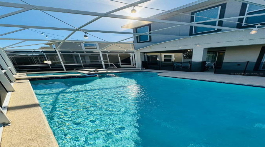 Davenport, Florida 33896, 6 Bedrooms Bedrooms, ,5 Bathroomsbathrooms,Residential,For Sale,Drop Shot,Mfro6312521