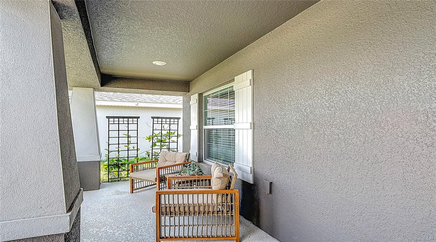 Davenport, Florida 33837, 3 Bedrooms Bedrooms, ,2 Bathroomsbathrooms,Residential,For Sale,Noble,Mfro6304851