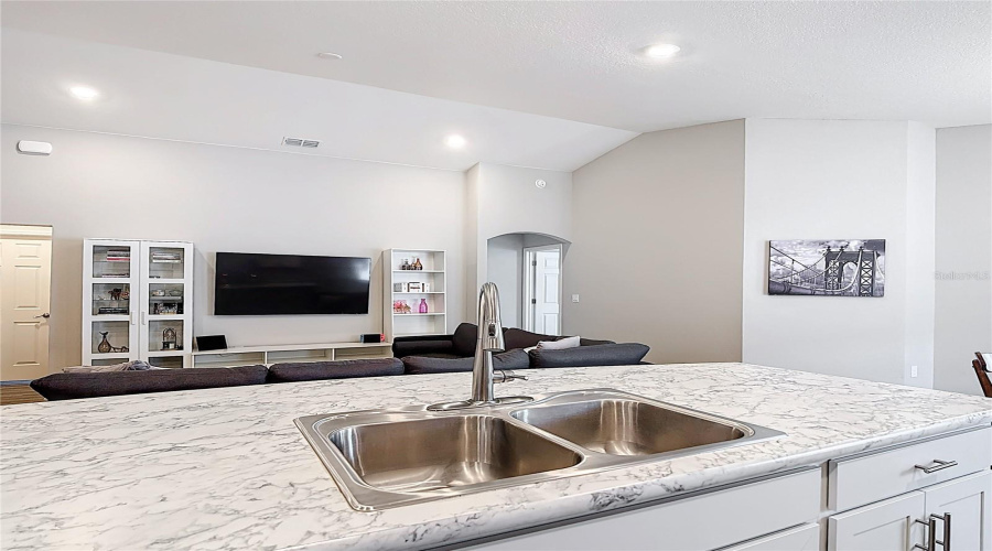 Davenport, Florida 33837, 3 Bedrooms Bedrooms, ,2 Bathroomsbathrooms,Residential,For Sale,Noble,Mfro6304851