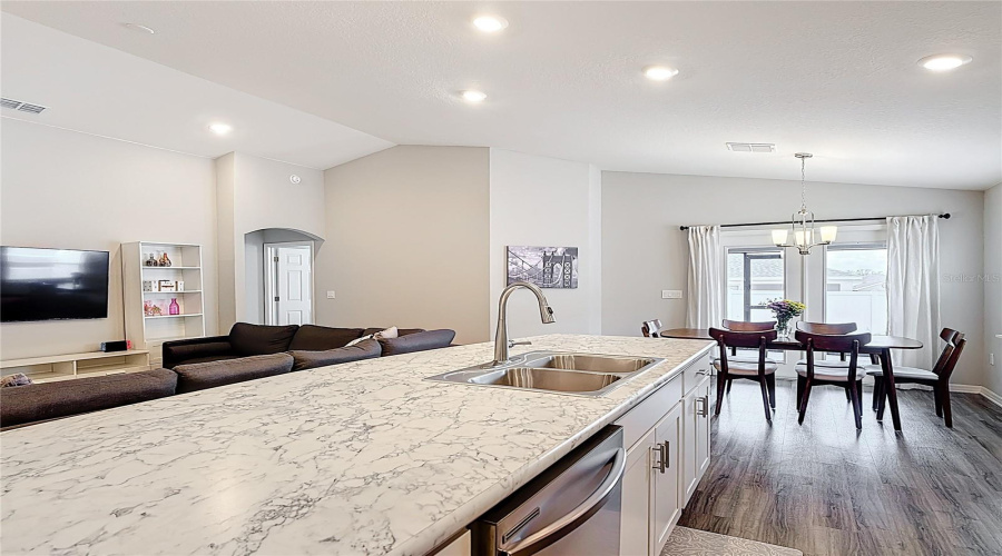 Davenport, Florida 33837, 3 Bedrooms Bedrooms, ,2 Bathroomsbathrooms,Residential,For Sale,Noble,Mfro6304851