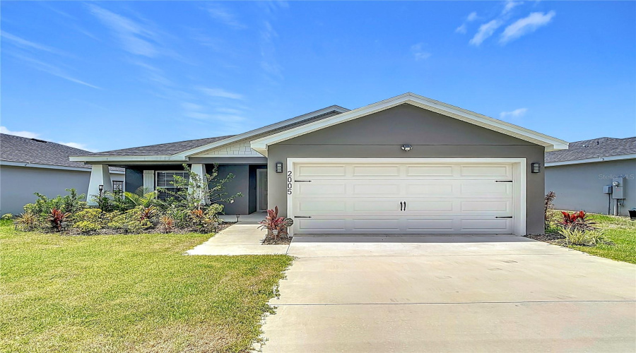 Davenport, Florida 33837, 3 Bedrooms Bedrooms, ,2 Bathroomsbathrooms,Residential,For Sale,Noble,Mfro6304851