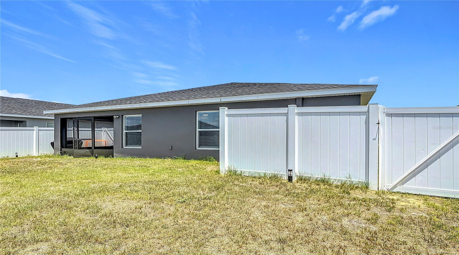 Davenport, Florida 33837, 3 Bedrooms Bedrooms, ,2 Bathroomsbathrooms,Residential,For Sale,Noble,Mfro6304851