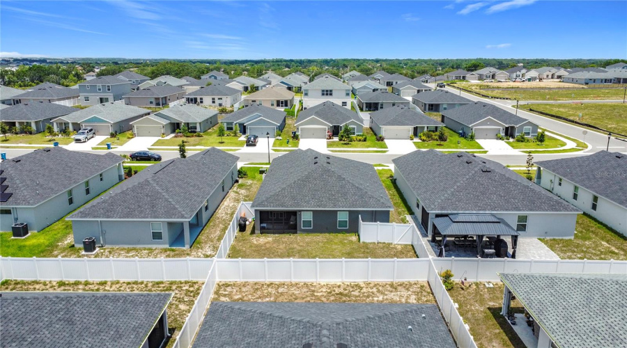 Davenport, Florida 33837, 3 Bedrooms Bedrooms, ,2 Bathroomsbathrooms,Residential,For Sale,Noble,Mfro6304851