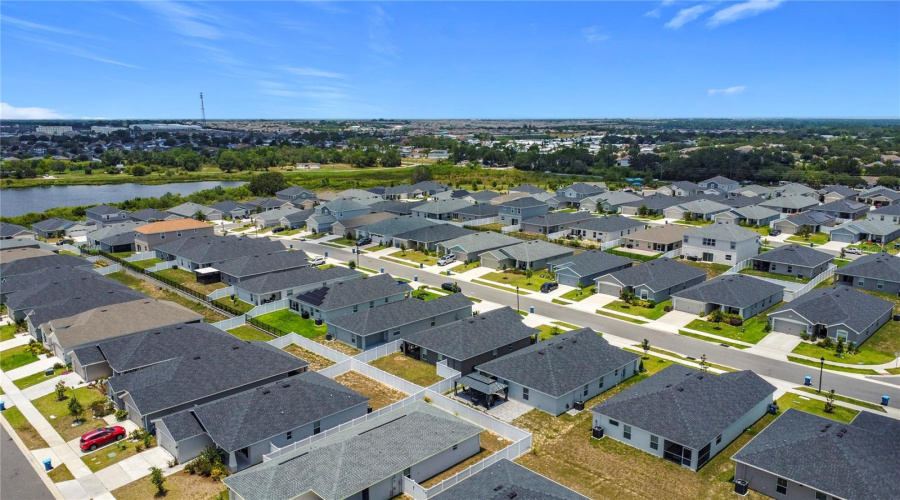 Davenport, Florida 33837, 3 Bedrooms Bedrooms, ,2 Bathroomsbathrooms,Residential,For Sale,Noble,Mfro6304851