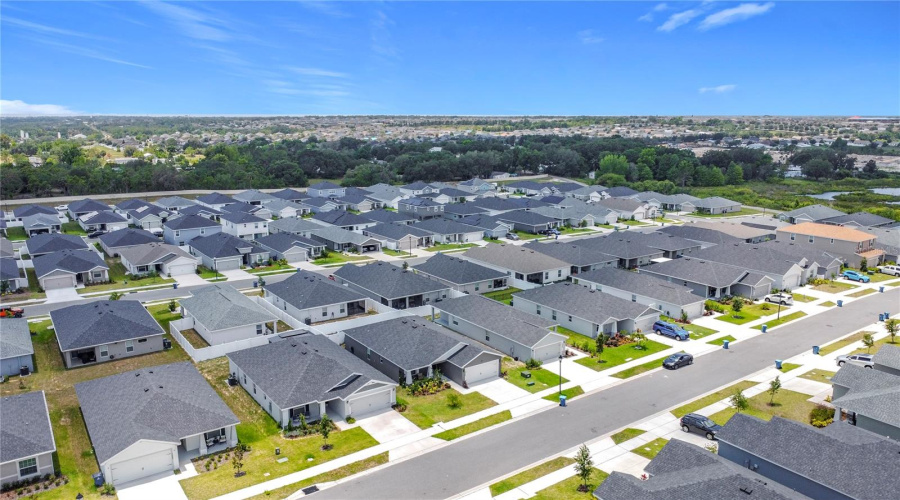 Davenport, Florida 33837, 3 Bedrooms Bedrooms, ,2 Bathroomsbathrooms,Residential,For Sale,Noble,Mfro6304851