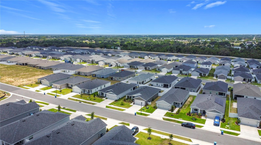 Davenport, Florida 33837, 3 Bedrooms Bedrooms, ,2 Bathroomsbathrooms,Residential,For Sale,Noble,Mfro6304851
