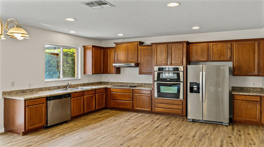 DAVENPORT, Florida 33896, 4 Bedrooms Bedrooms, ,2 BathroomsBathrooms,Residential,For Sale,ALFANI,0,MFRL4953223