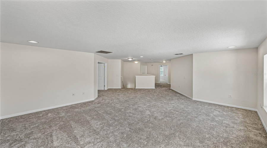 DAVENPORT, Florida 33896, 4 Bedrooms Bedrooms, ,2 BathroomsBathrooms,Residential,For Sale,ALFANI,0,MFRL4953223