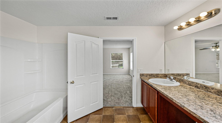 DAVENPORT, Florida 33896, 4 Bedrooms Bedrooms, ,2 BathroomsBathrooms,Residential,For Sale,ALFANI,0,MFRL4953223