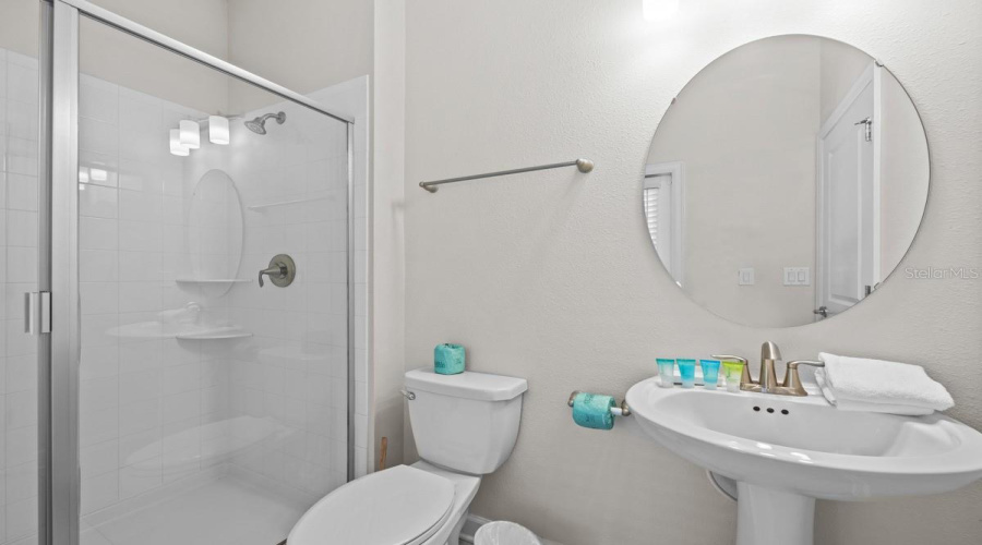 Davenport, Florida 33896, 6 Bedrooms Bedrooms, ,6 Bathroomsbathrooms,Residential,For Sale,Interlocking,Mfro6311748