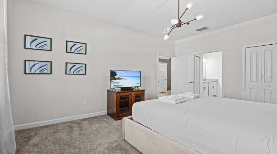 Davenport, Florida 33896, 6 Bedrooms Bedrooms, ,6 Bathroomsbathrooms,Residential,For Sale,Interlocking,Mfro6311748