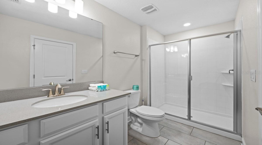 Davenport, Florida 33896, 6 Bedrooms Bedrooms, ,6 Bathroomsbathrooms,Residential,For Sale,Interlocking,Mfro6311748