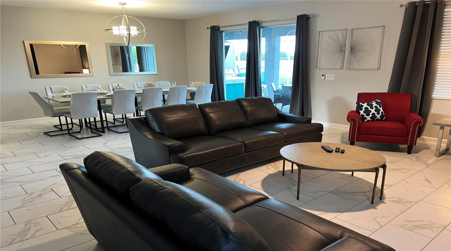 Davenport, Florida 33896, 8 Bedrooms Bedrooms, ,5 Bathroomsbathrooms,Residential,For Sale,Flange,Mfro6312324