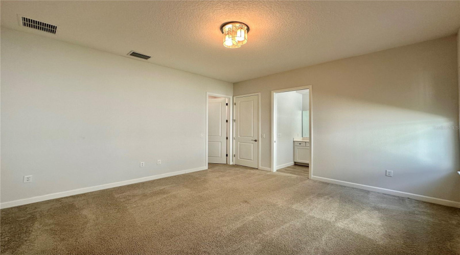 Davenport, Florida 33837, 4 Bedrooms Bedrooms, ,3 Bathroomsbathrooms,Residential,For Sale,Hampton,Mfro6312588