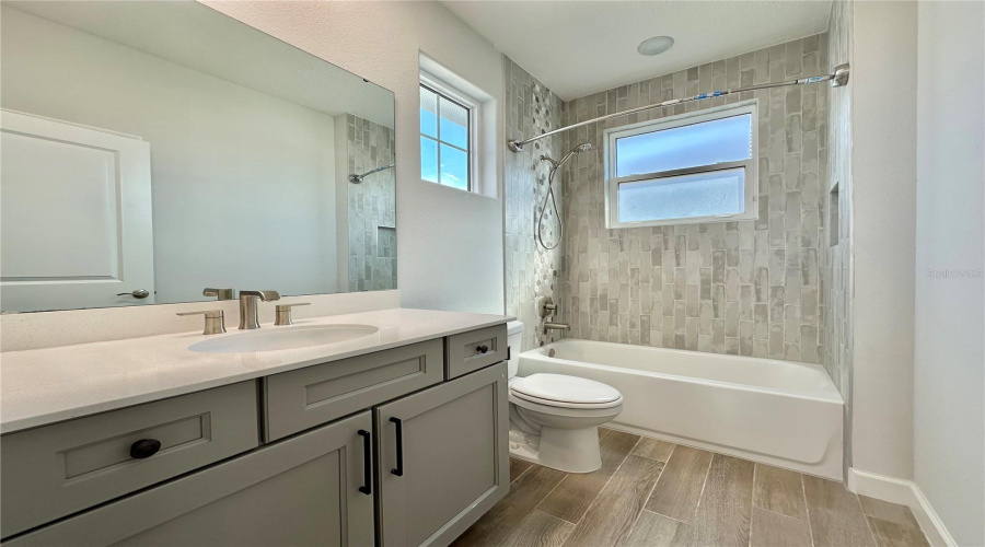 Davenport, Florida 33837, 4 Bedrooms Bedrooms, ,3 Bathroomsbathrooms,Residential,For Sale,Hampton,Mfro6312588