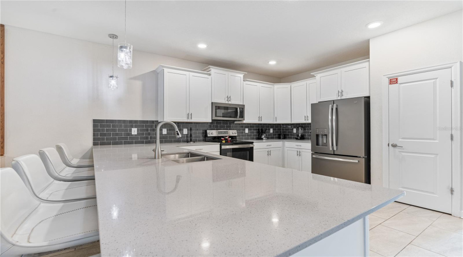Davenport, Florida 33896, 8 Bedrooms Bedrooms, ,5 Bathroomsbathrooms,Residential,For Sale,Cruden Bay,Mfro6310515
