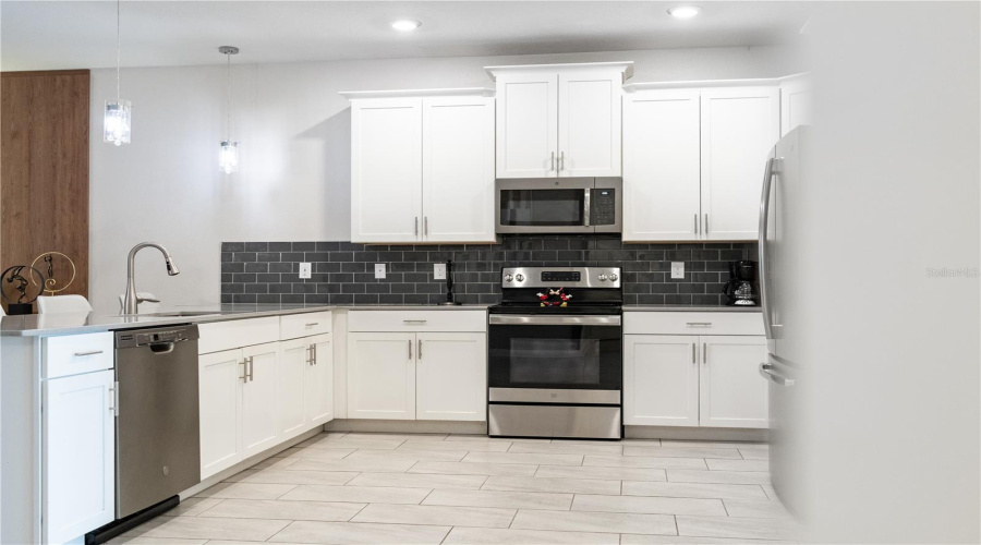 Davenport, Florida 33896, 8 Bedrooms Bedrooms, ,5 Bathroomsbathrooms,Residential,For Sale,Cruden Bay,Mfro6310515