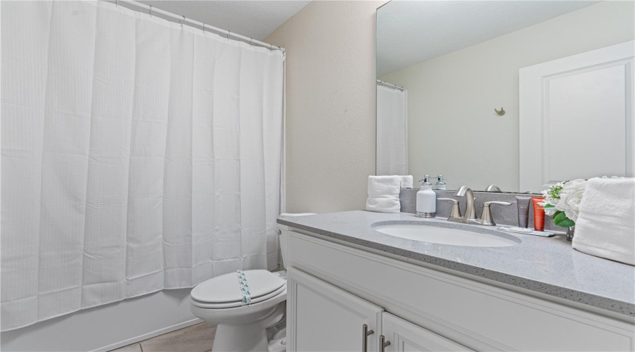 Davenport, Florida 33896, 8 Bedrooms Bedrooms, ,5 Bathroomsbathrooms,Residential,For Sale,Cruden Bay,Mfro6310515
