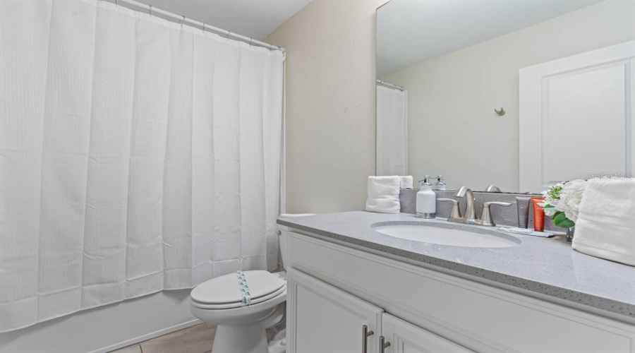 Davenport, Florida 33896, 8 Bedrooms Bedrooms, ,5 Bathroomsbathrooms,Residential,For Sale,Cruden Bay,Mfro6310515