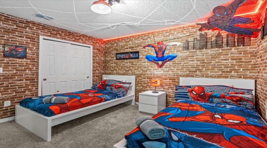 Kissimmee, Florida 34747, 7 Bedrooms Bedrooms, ,6 Bathroomsbathrooms,Residential,For Sale,Tropical Palms,Mfro6312443