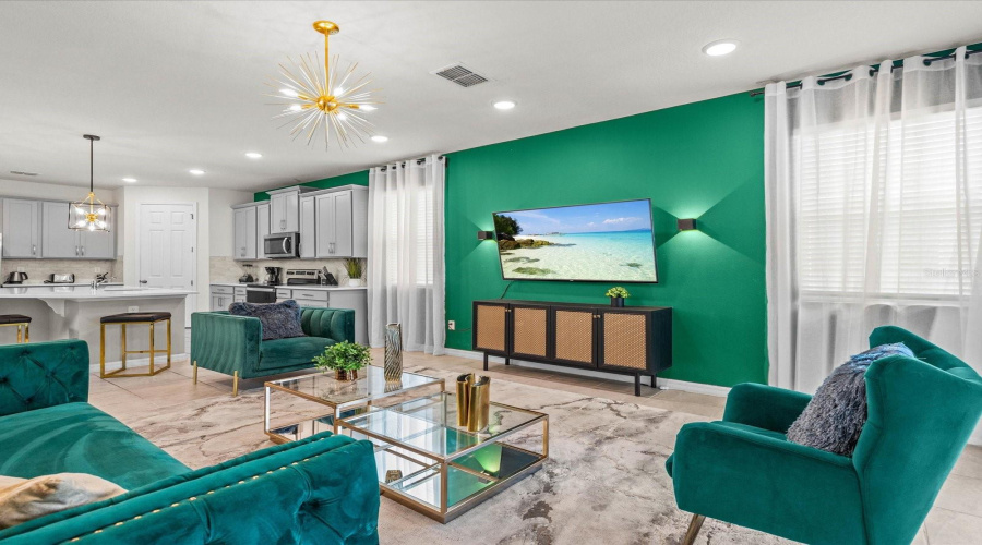 Kissimmee, Florida 34747, 7 Bedrooms Bedrooms, ,6 Bathroomsbathrooms,Residential,For Sale,Tropical Palms,Mfro6312443
