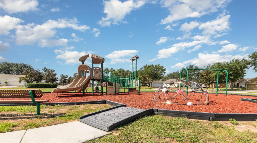 Davenport, Florida 33837, 4 Bedrooms Bedrooms, ,3 Bathroomsbathrooms,Residential,For Sale,Andalusia,Mfrtb8390055
