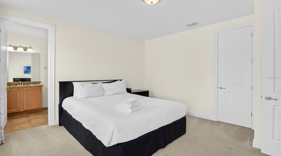 Kissimmee, Florida 34747, 6 Bedrooms Bedrooms, ,5 Bathroomsbathrooms,Residential,For Sale,Lasso,Mfrs5127732