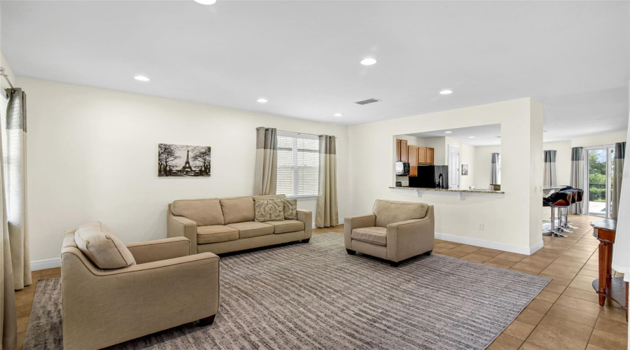 Kissimmee, Florida 34747, 6 Bedrooms Bedrooms, ,5 Bathroomsbathrooms,Residential,For Sale,Lasso,Mfrs5127732