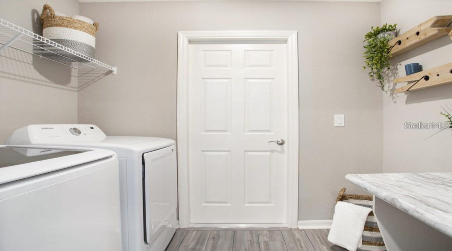 Davenport, Florida 33837, 3 Bedrooms Bedrooms, ,2 Bathroomsbathrooms,Residential,For Sale,Fleur,Mfrl4953267