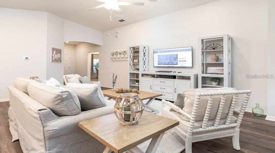 Davenport, Florida 33837, 4 Bedrooms Bedrooms, ,2 Bathroomsbathrooms,Residential,For Sale,Fleur,Mfrl4953268