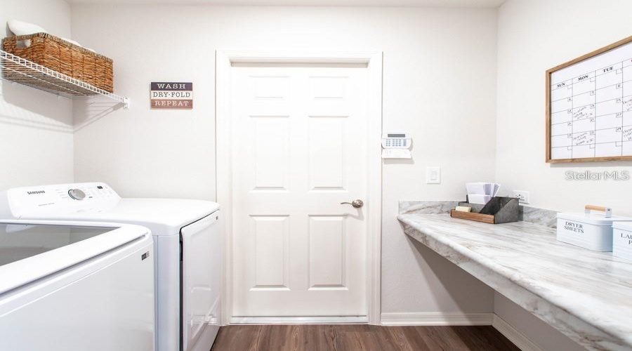 Davenport, Florida 33837, 4 Bedrooms Bedrooms, ,2 Bathroomsbathrooms,Residential,For Sale,Fleur,Mfrl4953268