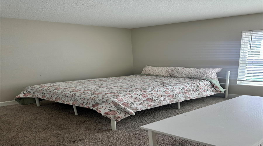 DAVENPORT, Florida 33896, 4 Bedrooms Bedrooms, ,2 BathroomsBathrooms,Residential,For Sale,VENICE,MFRTB8390457