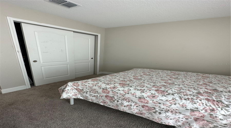 DAVENPORT, Florida 33896, 4 Bedrooms Bedrooms, ,2 BathroomsBathrooms,Residential,For Sale,VENICE,MFRTB8390457