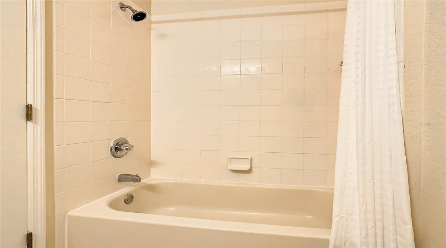 Kissimmee, Florida 34746, 3 Bedrooms Bedrooms, ,3 Bathroomsbathrooms,Residential,For Sale,Bushman,Mfrt3527166