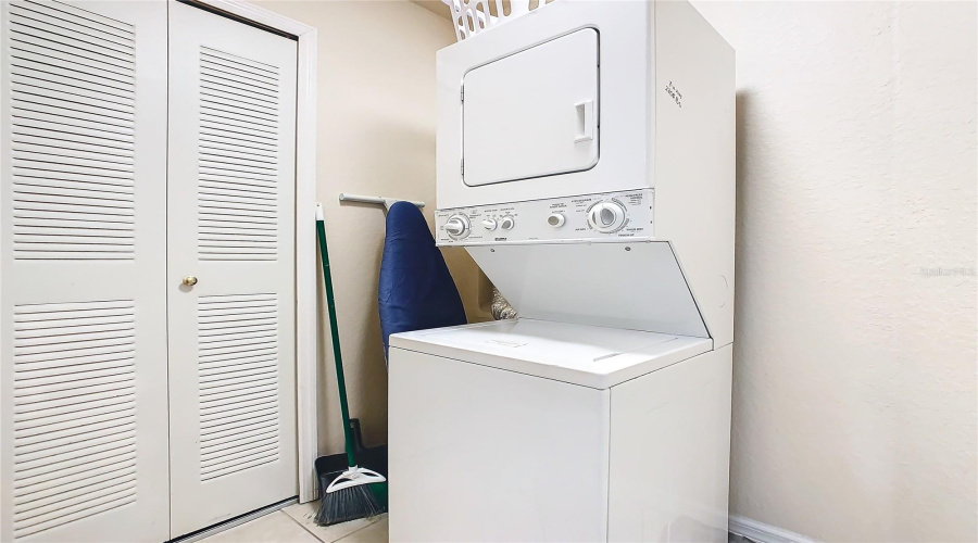 Kissimmee, Florida 34746, 3 Bedrooms Bedrooms, ,3 Bathroomsbathrooms,Residential,For Sale,Bushman,Mfrt3527166